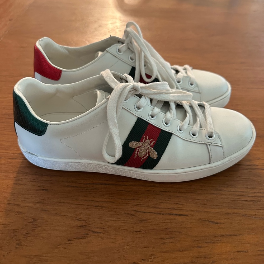 Gucci Women’s Sneakers Ace Trainer With Bee Size 37.5